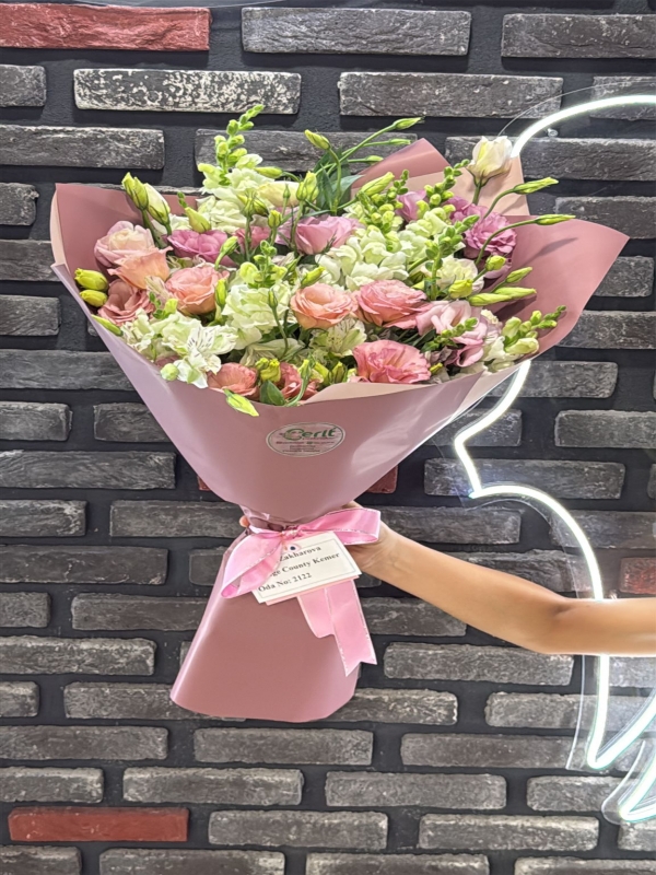 Kemer Çiçek - Soft Güzellik buket Pembe Beyaz